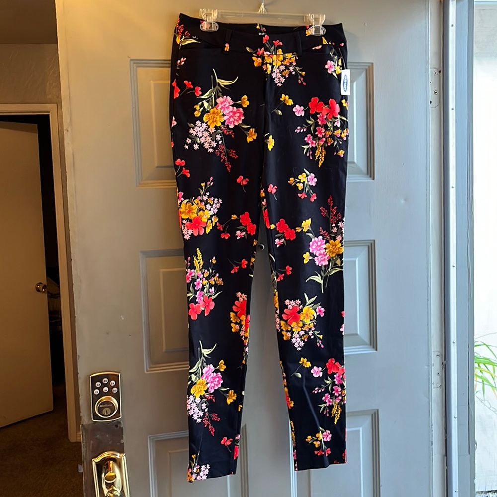 Old Navy pixie pants
